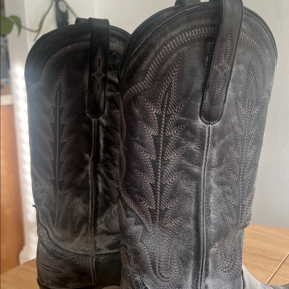 Lane Cowboy Boots - Picture 6 of 10